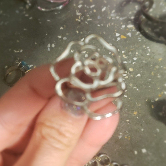 Jewelry bundle - Picture 3 of 8